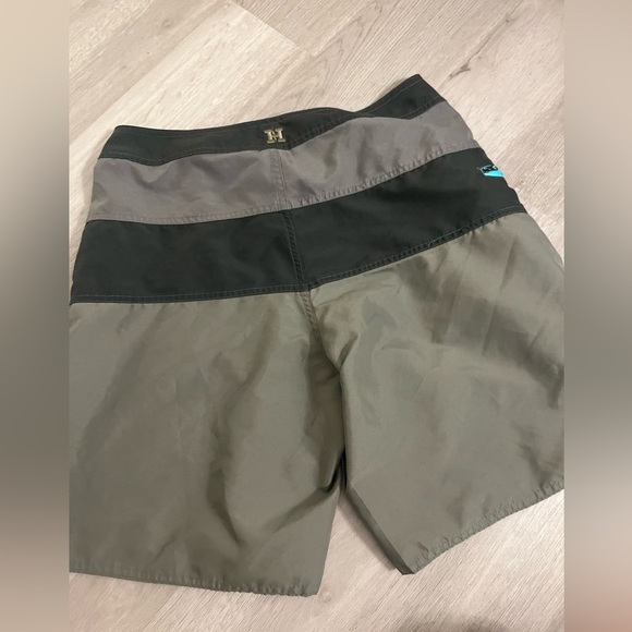 Howler Brothers Board Shorts 8” - Picture 4 of 7